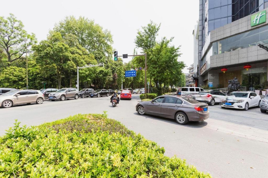 Holiday Inn Express Yangzhou City Center By Ihg מראה חיצוני תמונה