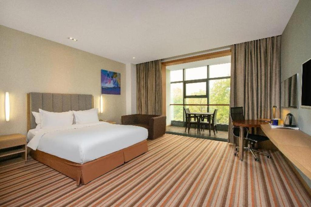 Holiday Inn Express Yangzhou City Center By Ihg מראה חיצוני תמונה